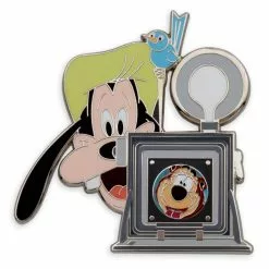 Goofy And Humphrey Bear Pin, Hold That Pose - Disney100 Limited Release -OUTLET HALLOWEEN SHOP 466044000756 2